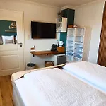 منزل للإقامة Nordseezimmer Koje - Wlan, Parkplatz, Eigenes Bad, Fahrradschuppen, Rollladen