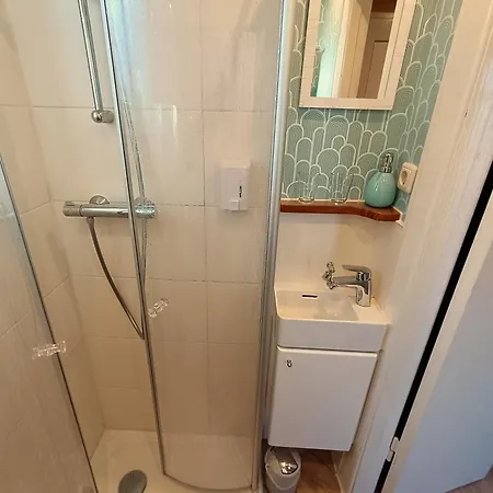 Alloggio in famiglia Nordseezimmer Koje - Wlan, Parkplatz, Eigenes Bad, Fahrradschuppen, Rollladen