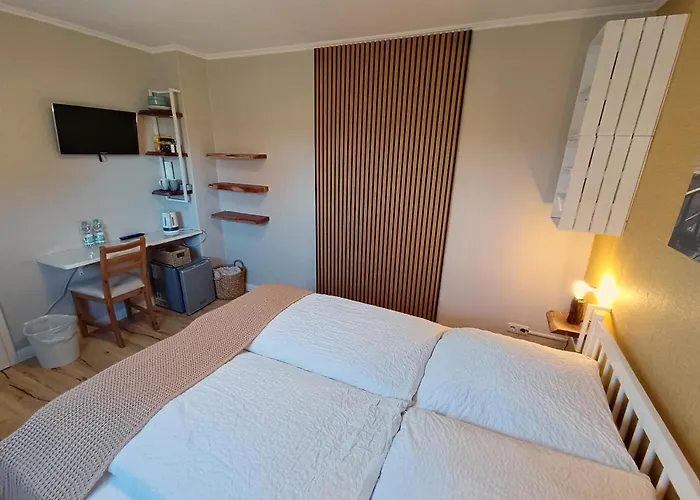 Nordseezimmer Koje - Wlan, Parkplatz, Eigenes Bad, Fahrradschuppen, Rollladen Δωμάτια σε οικογενειακή κατοικία Otterndorf