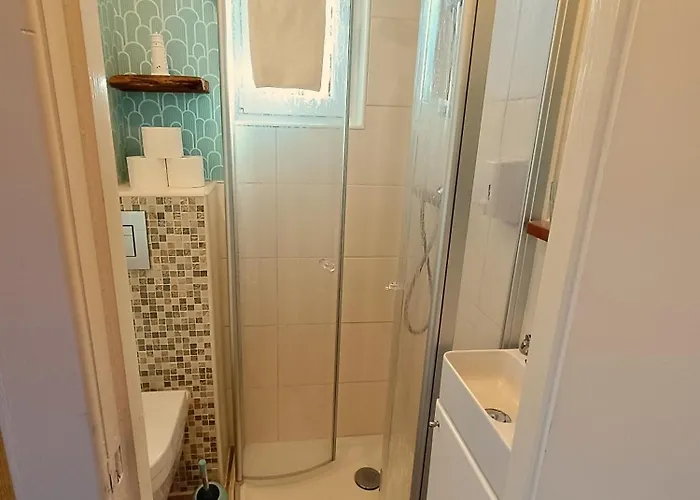 Nordseezimmer Koje - Wlan, Parkplatz, Eigenes Bad, Fahrradschuppen, Rollladen Otterndorf